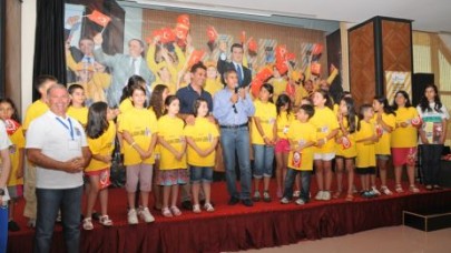 Lider adaylarına burs müjdesi...