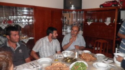 CHP Gençlik Kolları'ndan  'Soframızı Size Getiriyoruz' kampanyası