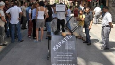 Mis Sokak esnafı kepenk kapattı