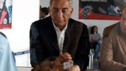 Belge değil gazete kupürü