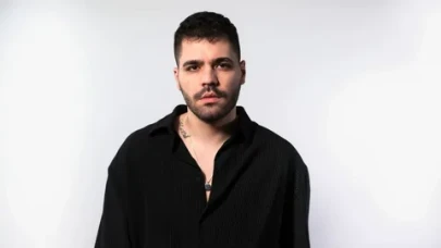 Emir Can İğrek, Üsküdar Tebessüm Kahvesi’nde