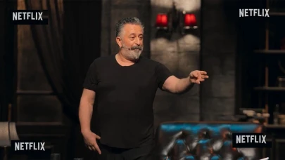 Cem Yılmaz'ın Netflix'te yılbaşı akşamı gösterime giren gösterisi gündeme oturdu.