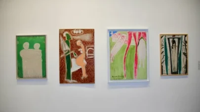 Tüm Renklerin Aryası