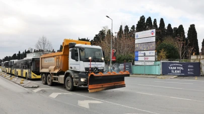 Küçükçekmece Belediyesi 1030 personelle sahada