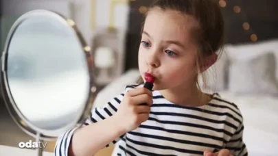 Çocuklarda makyaj yaşı çok küçük yaşlara indi!!!