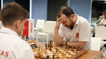 Gençler İstinye’de Satranç Turnuvasında Buluştu