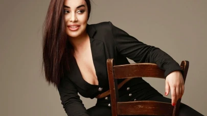 Nur Faraj tiyatroya hazırlanıyor