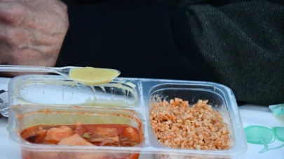 Ortacami Mahallesi Halk Sofrasına Yoğun İlgi