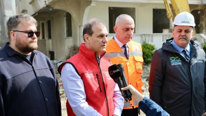 Büyükçekmece’de riskli yapılar yıkıldı