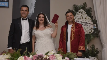 BEŞİKTAŞ EVLENDİRME DAİRESİ’NDE REKOR GÜN