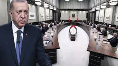 Cumhurbaşkanlığı Kabinesi Cumhurbaşkanı Erdoğan başkanlığında toplanıyor.