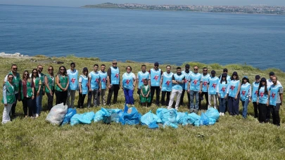 BEYLİKDÜZÜ’NDE DÜNYA ÇEVRE GÜNÜ’NE ÖZEL KIYI TEMİZLİĞİ