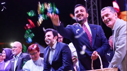 Zeytinburnu’nda Kültürle Büyüyen Belediyecilik: Ömer Arısoy’dan Net Mesajlar