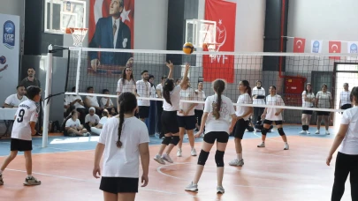 Eyüp'te voleybol coşkusu