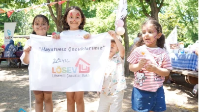 LÖSEV AİLESİ PİKNİKTE BULUŞTU, ÇOCUKLAR KARNE SEVİNCİNİ DOYASIYA YAŞADI