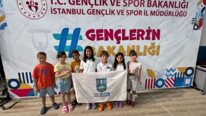 Silivri Belediyesi Spor Kulübü Yüzme Takımı'ndan Gururlandıran Başarı