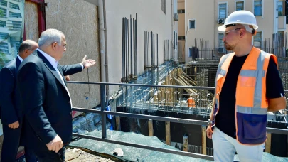 İstanbul Üniversitesi İlahiyat Fakültesi Kütüphanesi'nde Çalışmalar Devam Ediyor