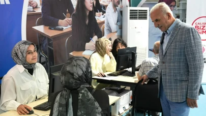 Ümraniye Belediye Başkanı Yıldırım Gençlerle Bir Araya Geldi