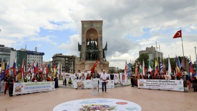 Taksim Meydanı dünya sahnesine dönüştü