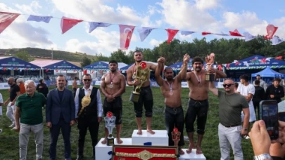 Arnavutköy'de Geleneksel Yağlı Güreş Etkinliği