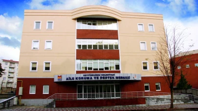AKDEM Bahçe Seminerleri’nde Sağlıklı Cilt ve Saç Bakımı Konuşulacak