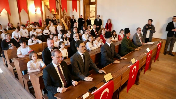 Büyükçekmece'de Tarihi Atmosferde Çocuk Meclisi