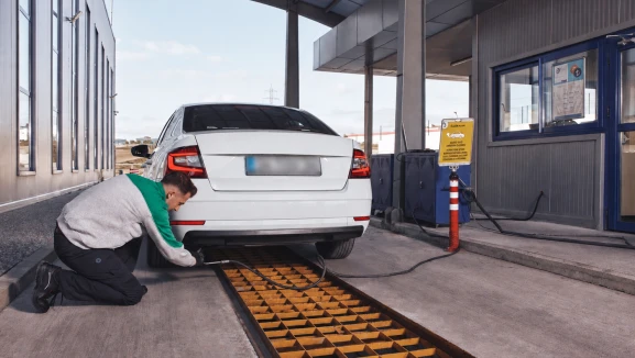 TÜVTÜRK’ten araç sahiplerine egzoz gazı emisyon ölçümü hatırlatması