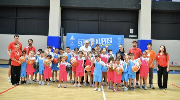 Fatih Belediye Başkanı Turan'dan Sporcu Çocuklara Ziyaret