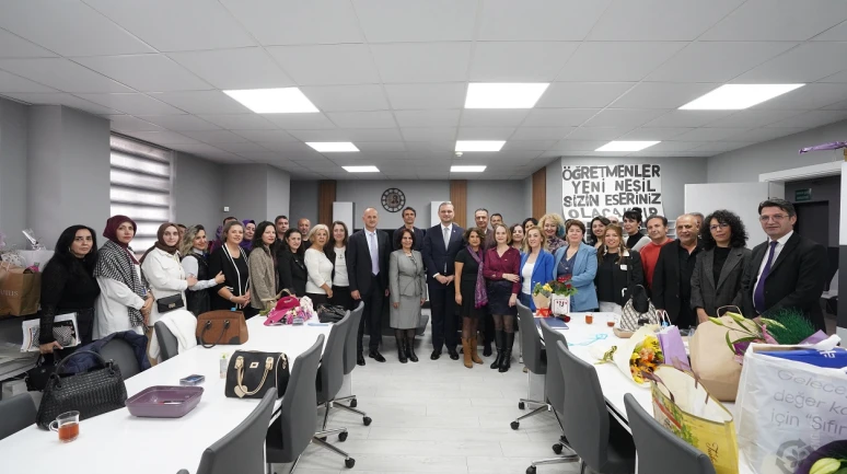 4 BİNİ AŞKIN FİDAN ÖĞRETMENLER İÇİN TOPRAKLA BULUŞTU