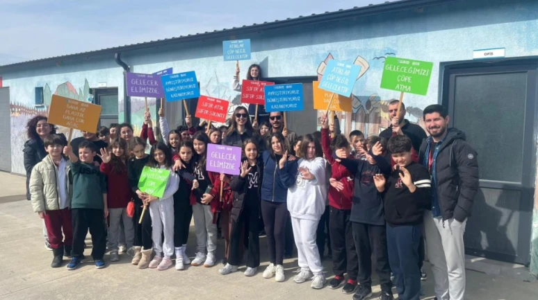 Mektebim İlkokulu öğrencilerinde Atık Getirme Merkezine ziyaret