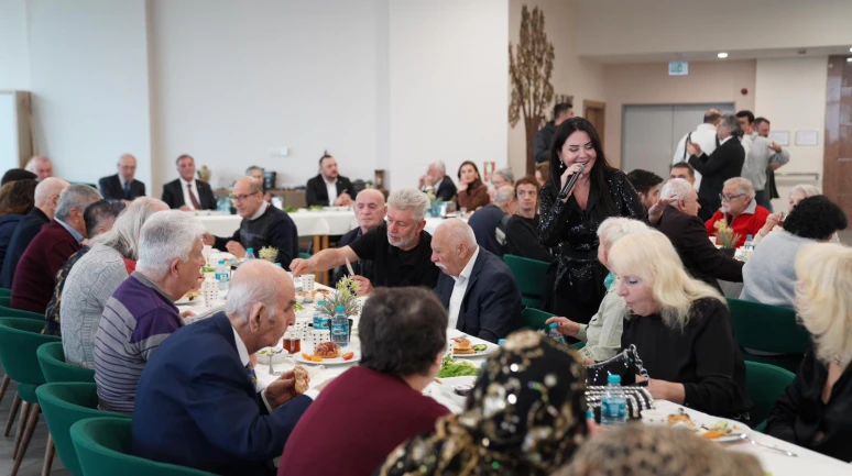 İBB Huzurevi’nde kahvaltı bayramlaşma