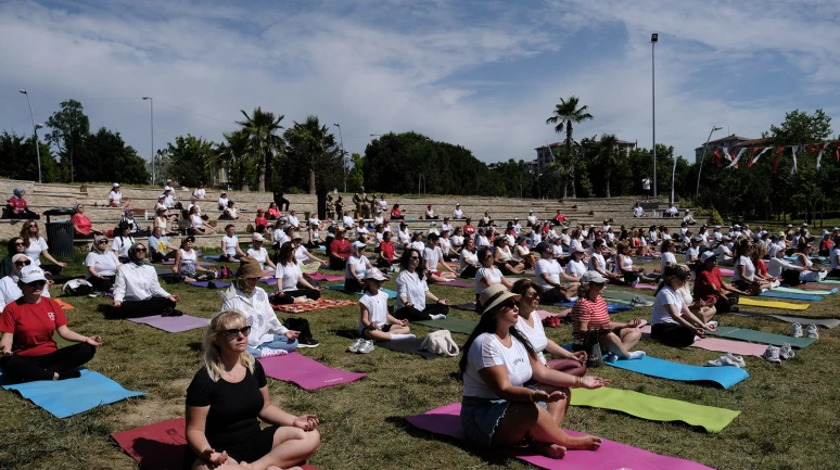 Büyükçekmece’de yoga günü