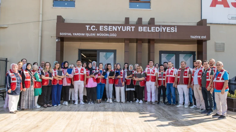 Esenyurt Belediyesi İhtiyaç Sahibi Vatandaşların Yanında