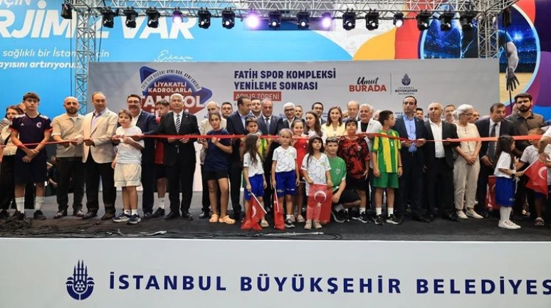Yenilenen İBB Fatih Spor Kompleksi Açıldı
