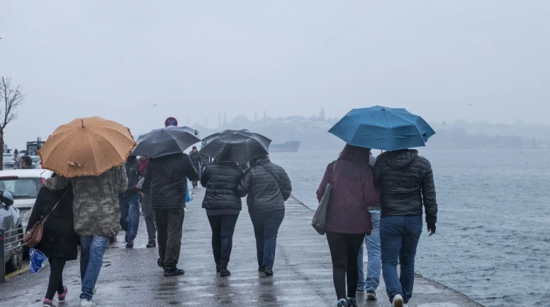 İstanbul’a soğuk ve sağanak uyarısı