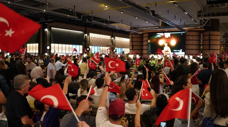 A Millî Futbol Takımımızın Dünya Kupası play-off final heyecanı salı günü Terminal Kadıköy’de yaşanacak