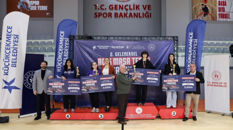 2. Geleneksel Açık Masa Tenisi Turnuvası Yapıldı