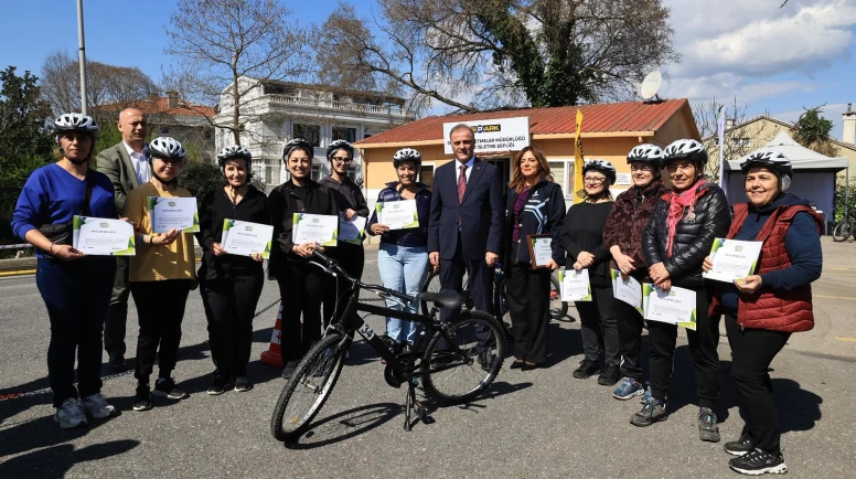 İSPARK’tan 39 İlçede Ücretsiz Bisiklet Eğitimi