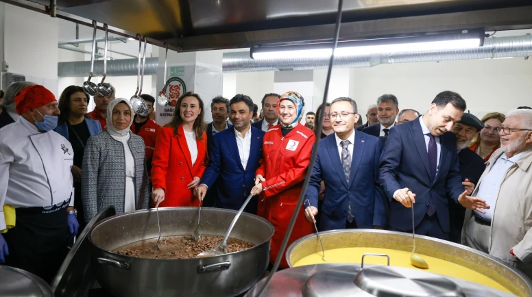 Kızılay aşevi Bağcılar’da açıldı