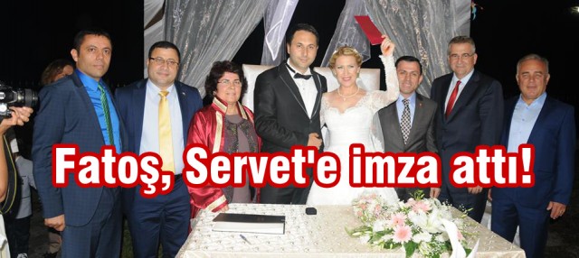 Haberdar Gazetesi Silivri Temsilcisi Fatma Sarıbıyık ve Silivri Kahve Diyarı İşletme Müdürü Servet Yıldırım ömür boyu bir yastığa baş koymaya imza attılar.