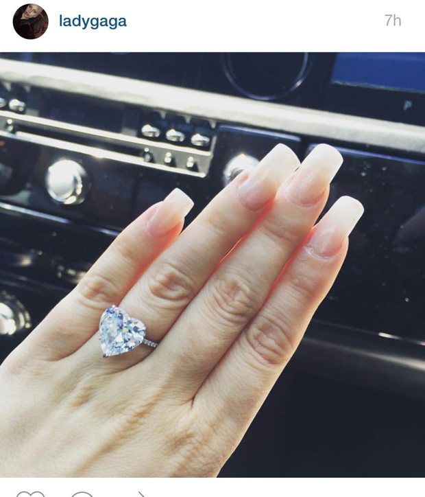 Lady Gaga'nın nişan yüzüğü