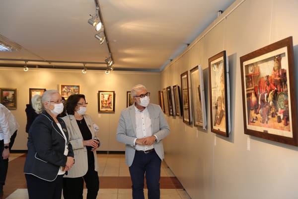 Atakent kültür ve sanat merkezi: 3 kadın eliyle üretilen rölyef sergisi