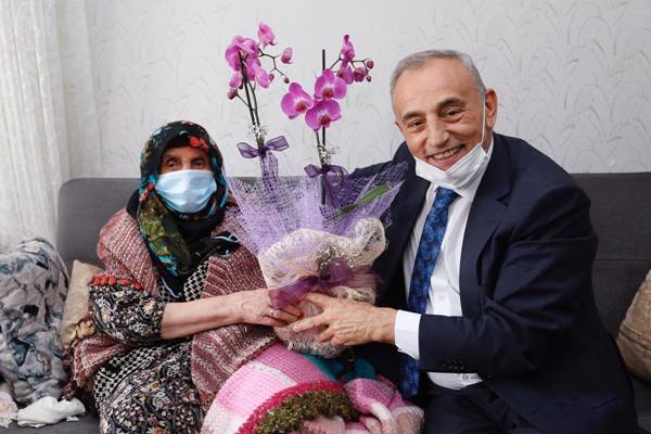 Küçükçekmece Belediye Başkanı Kemal Çebi: Asırlık çınarları ziyaret etti